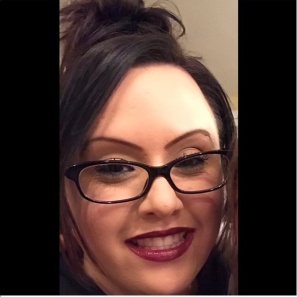 Meet your posher - Picture 1 of 4